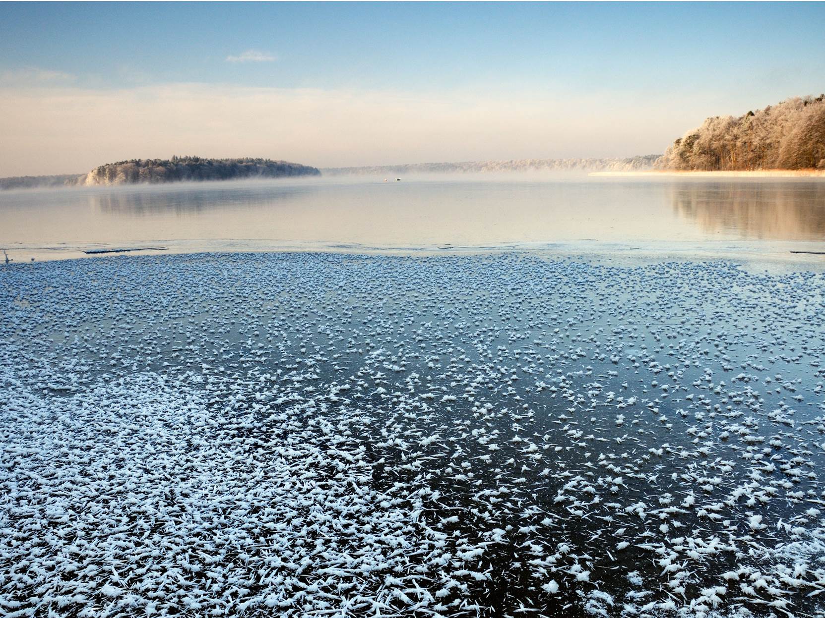 Ice formation at Lake Stechlin